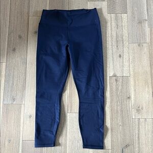 NWT 7/8 Leggings size Sm